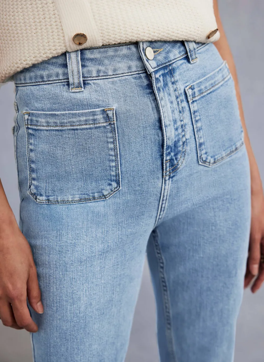 Casual Style Relaxed Straight Patch Pocket Jeans