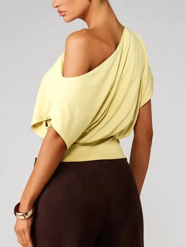 One-Shoulder Crop T-Shirt