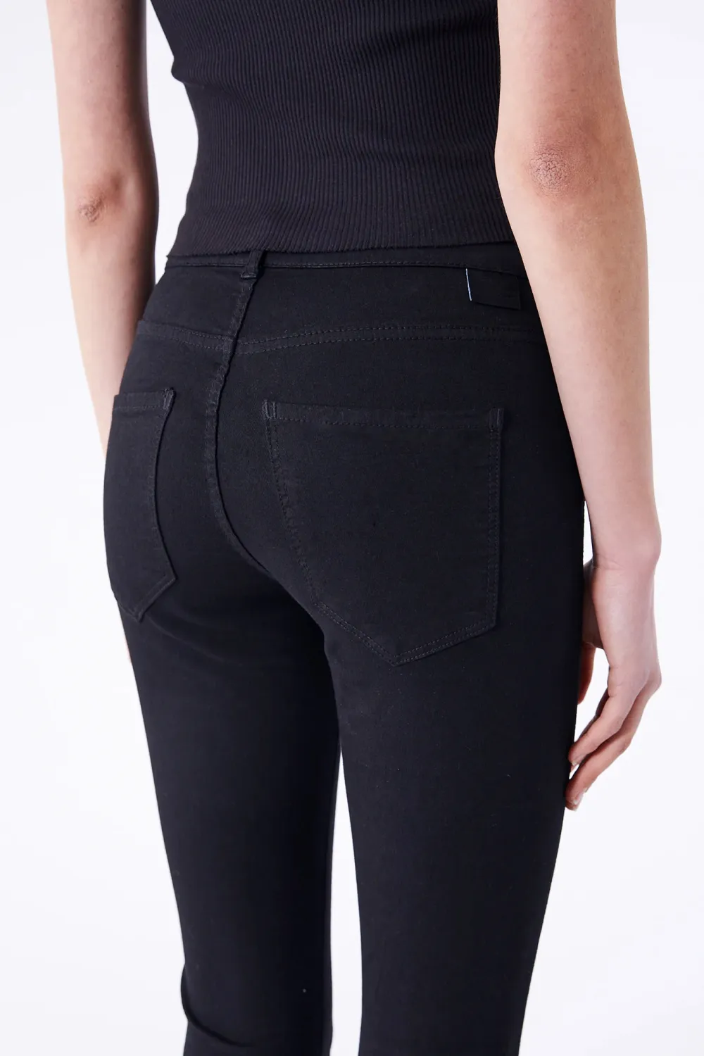 Everyday Solid Loose Black Flared Jeans