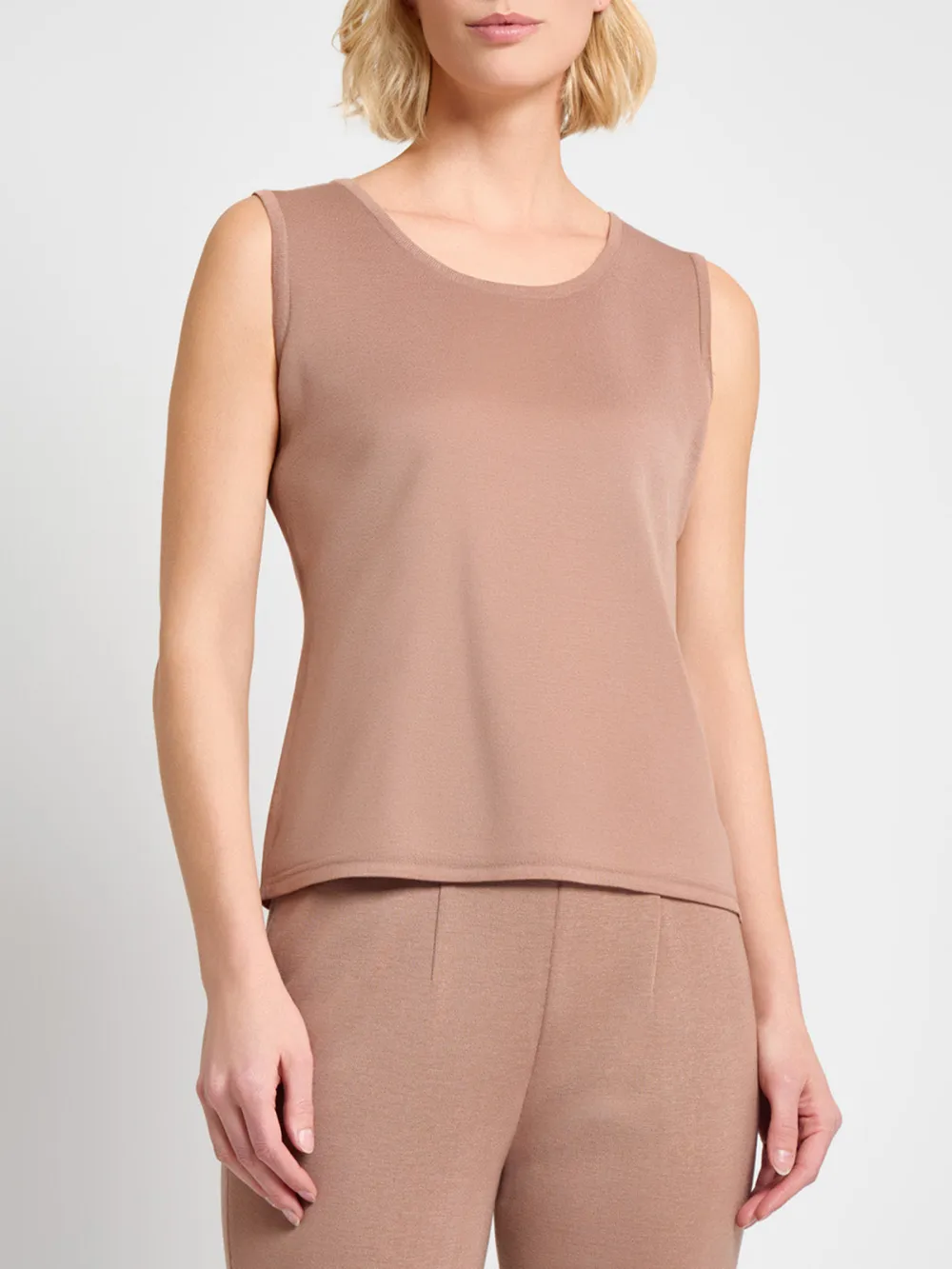 Solid Color Round Neck Vest