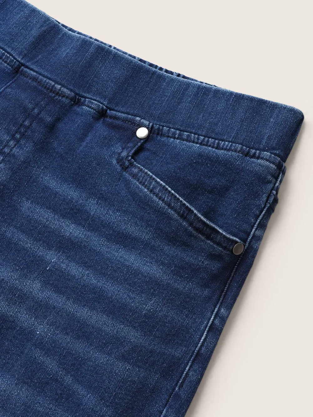 Dark Wash Elastic Waist Wide Leg Cropped Jeans