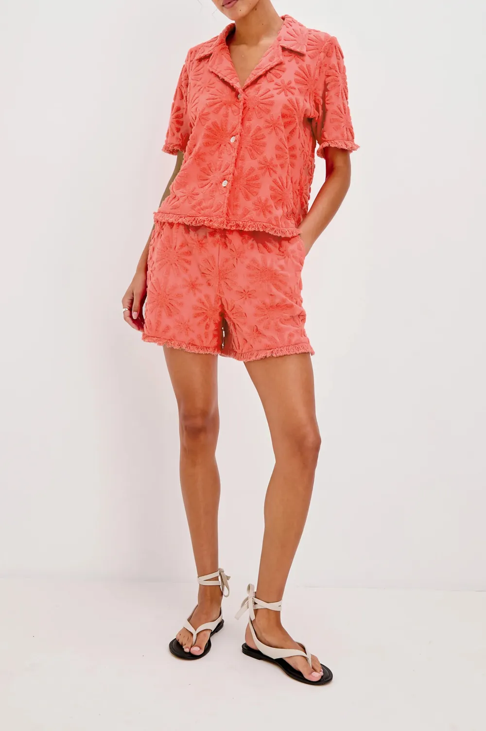 Soft Knitted Shorts With Fringed Edges