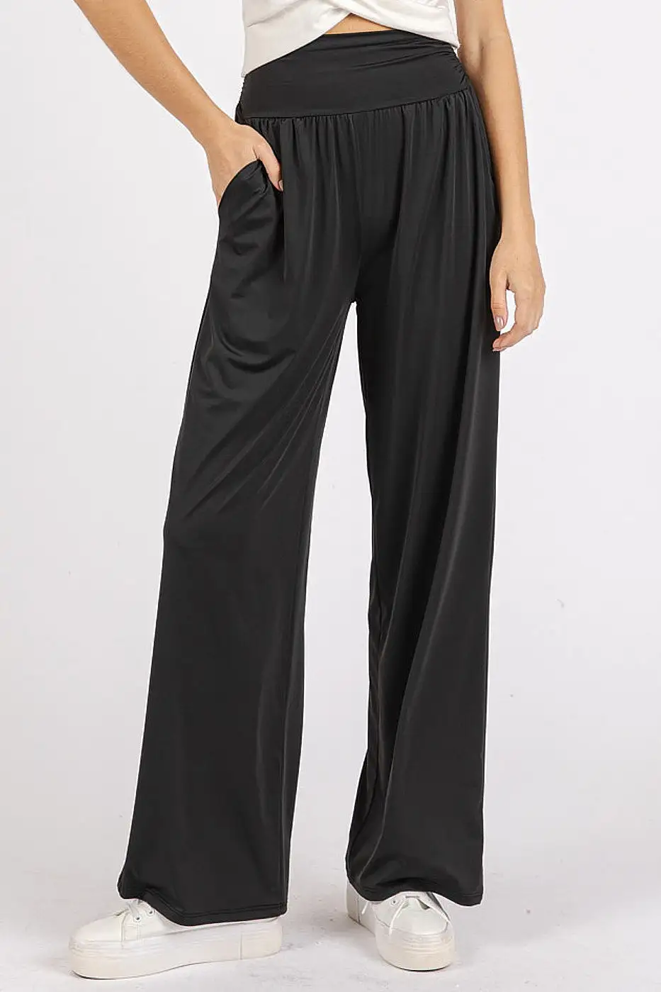 Stretch Banded Waist Wide Leg Pants With Pockets