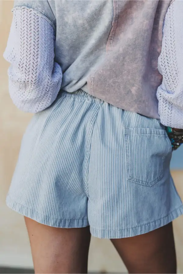 Relaxed Drawstring Elastic Waist Casual Denim Shorts