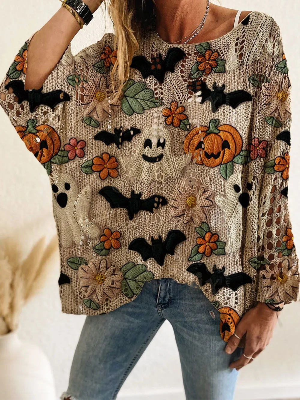 Halloween Long Sleeve with Diamond Cutout Bat Pumpkin Print