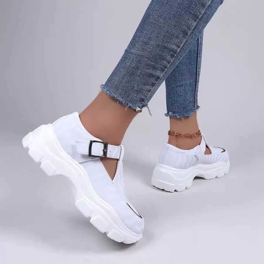 Lightweight Round Toe Platform Sneakers
