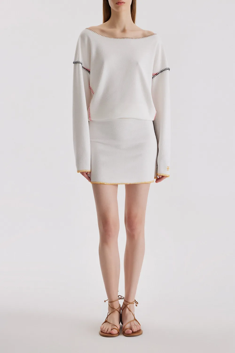 Fit Skirt-White