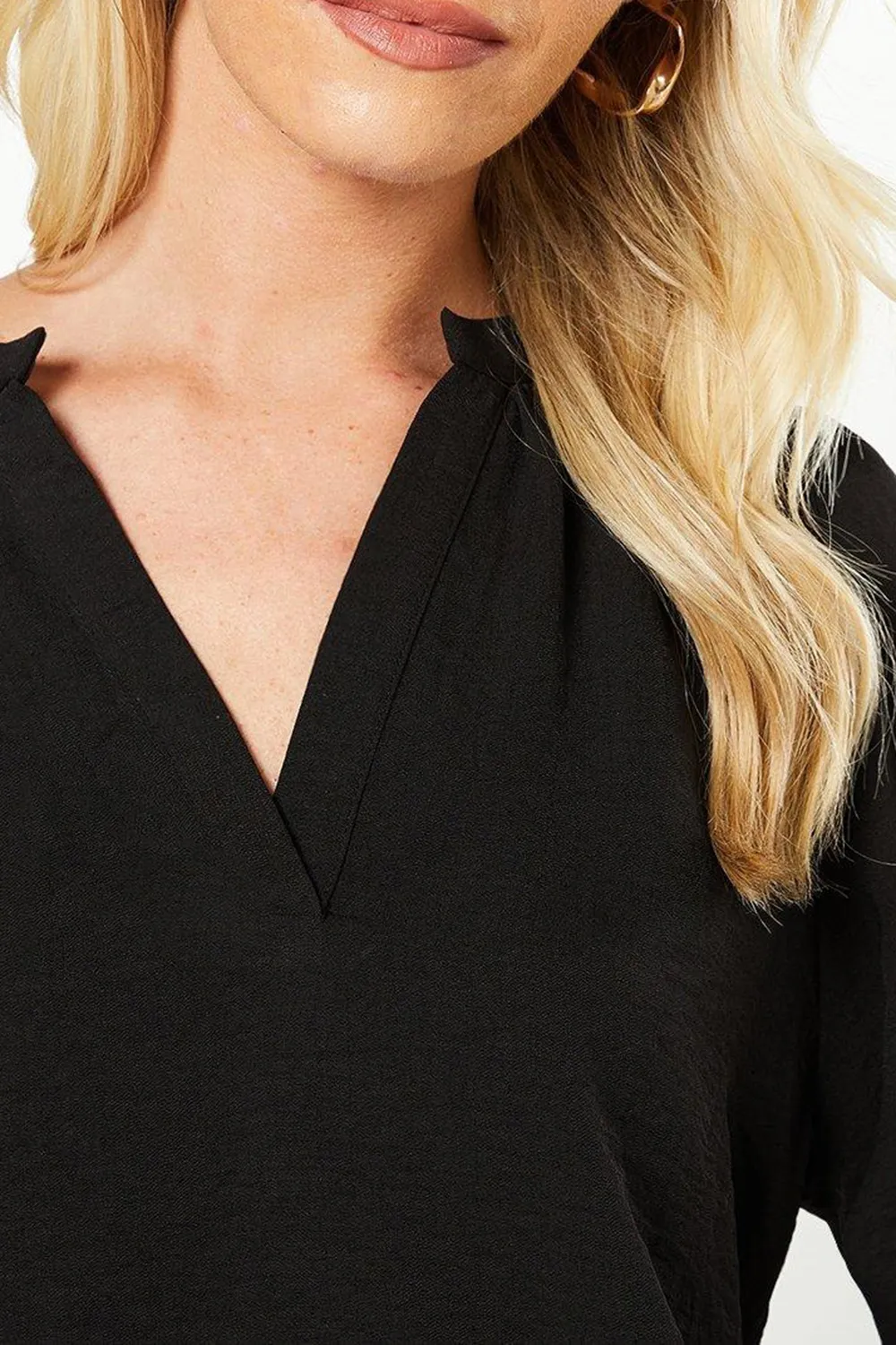 Breathable Skin-friendly Casual Ladies Notched V-neck Shirt