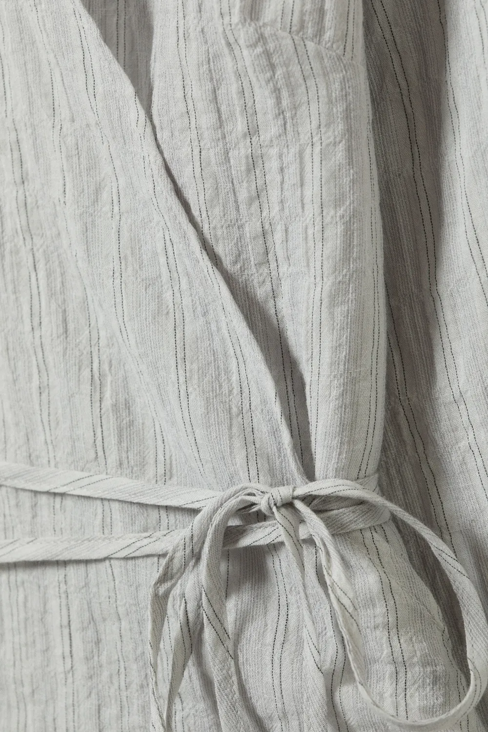 Textured Tied Long Sleeve Blouse