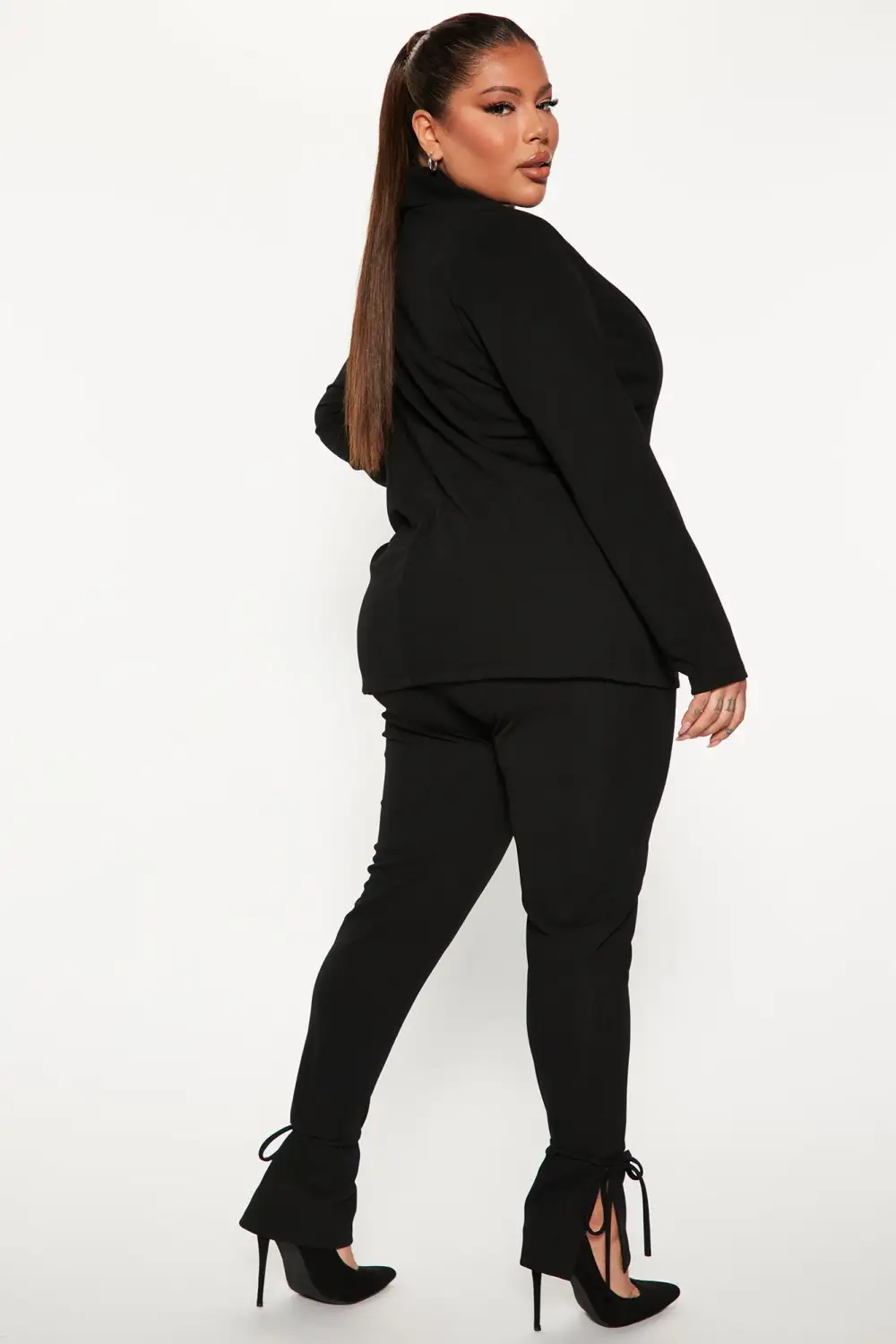 Head Of The Table Pant Suit - Black