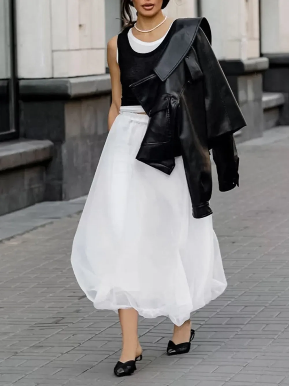 Lightweight Elastic Flowy Skirt
