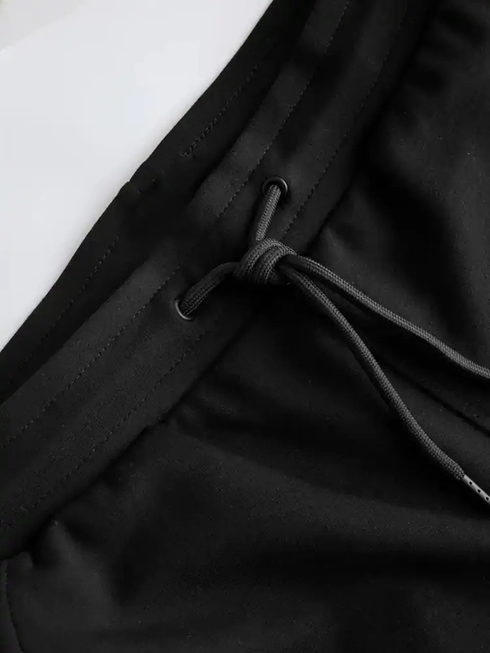 Black High-End Tapered Knitted Joggers