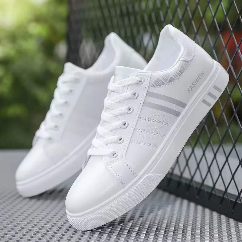 Summer Men's Shoes 2024 New Korean Style Versatile White Sneakers Student Flat Skateboard Shoes Men's Trendy Casual Sports Shoes