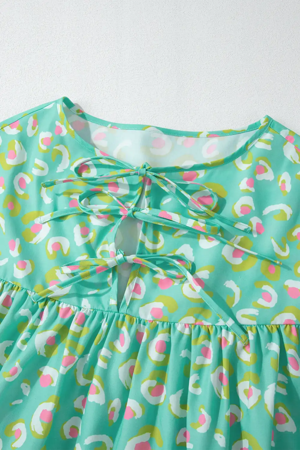 Green Abstract Printed Lace-Up Lantern Sleeve Babydoll Blouse