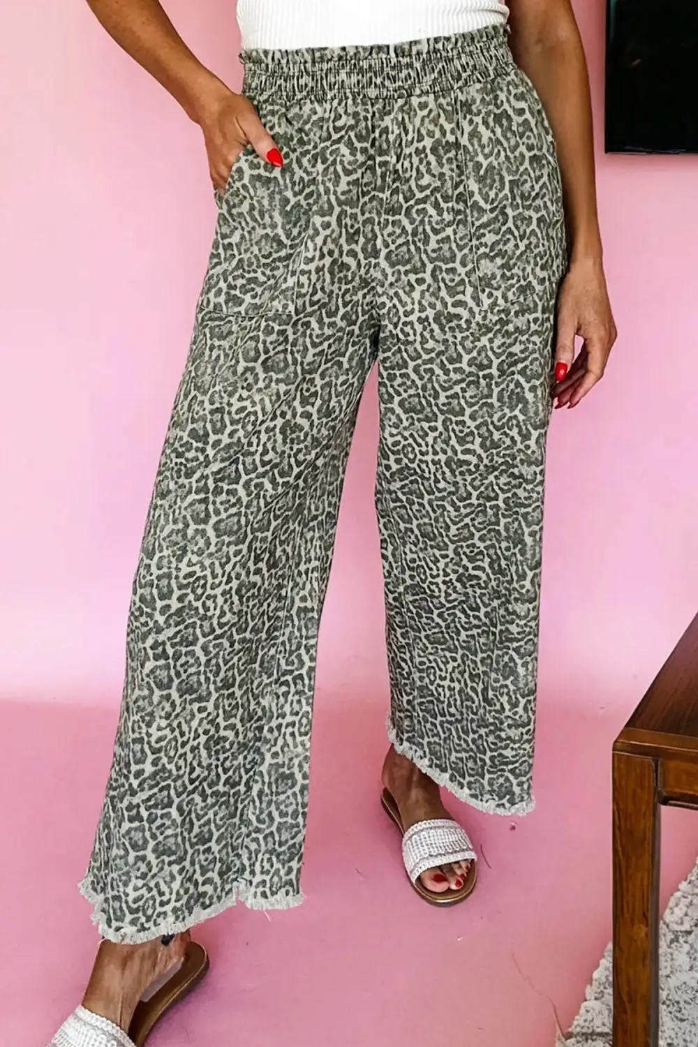 Loose Elastic Waist Raw Hem Leopard Jeans