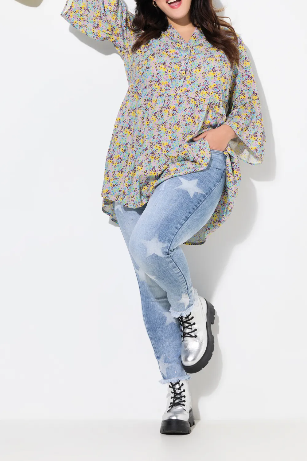 Contrast Elastic Jeans