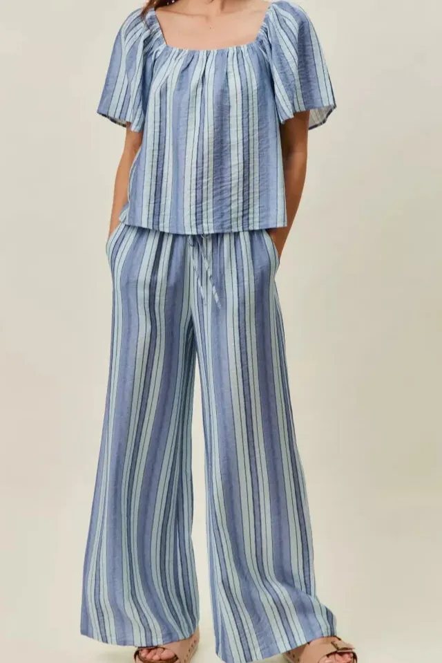 So Me Stripe Wide Leg Pull On Pants