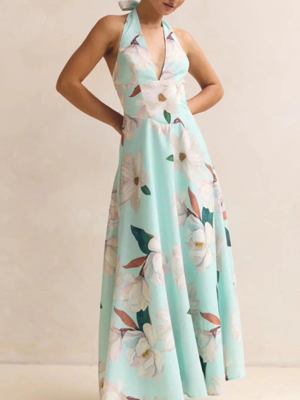 Clean Line Floral Printed Maxi Dress