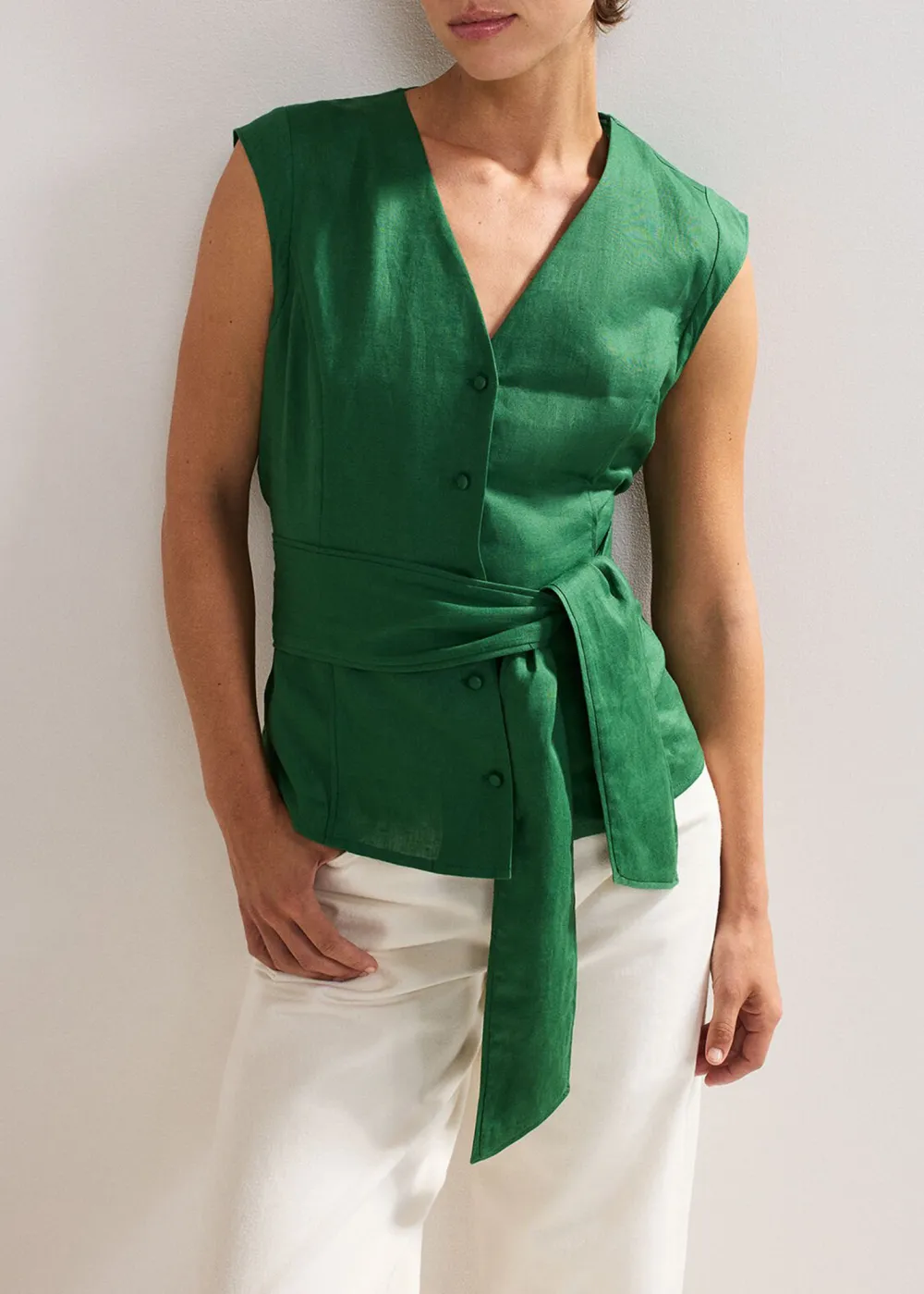 Minimalist Lightweight Sleeveless Lace-Up Shirt