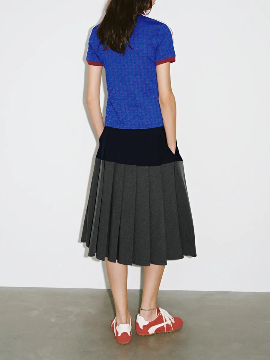 Ladies Two-Color Casual Style Mid-Length Pleated Skirt