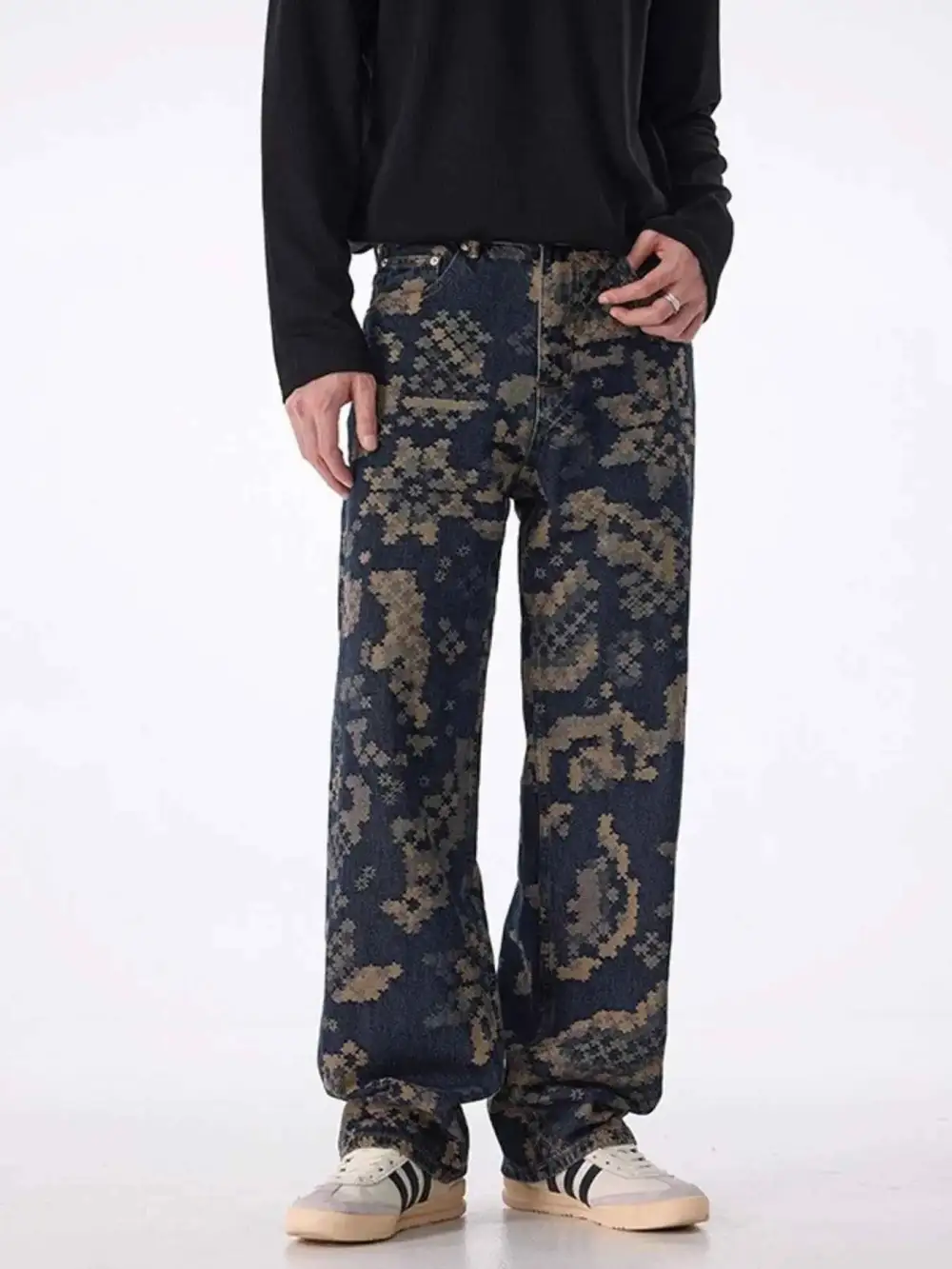 Printed Wide Leg Cargo Pants