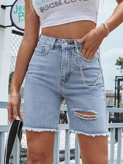 Weekend Simple Raw Hem Shorts