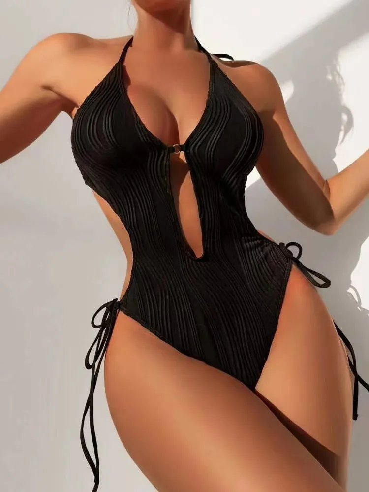 Women’s Sleek Beach Backless Hollow Halter Neck One-Piece Swimsuit