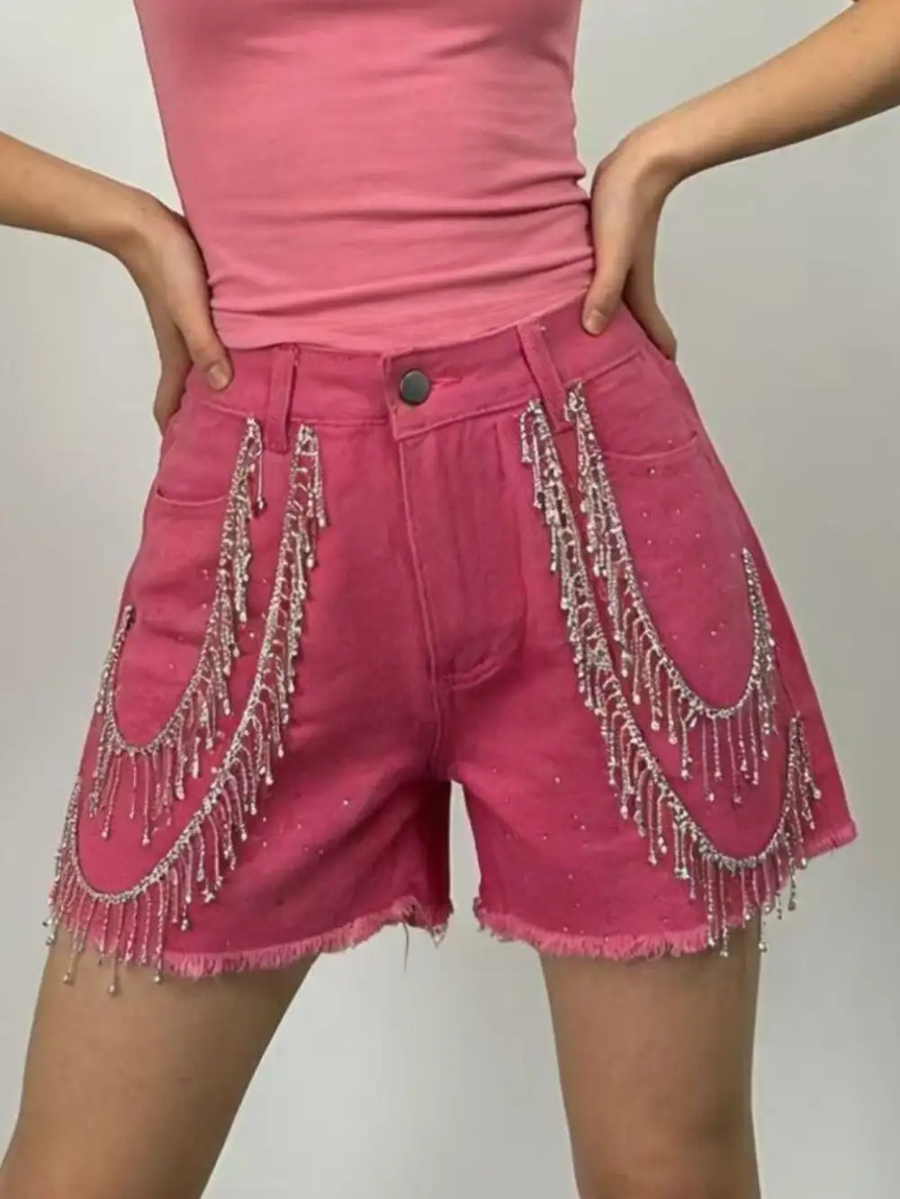 Rhinestone Chain Raw Hem Casual Shorts