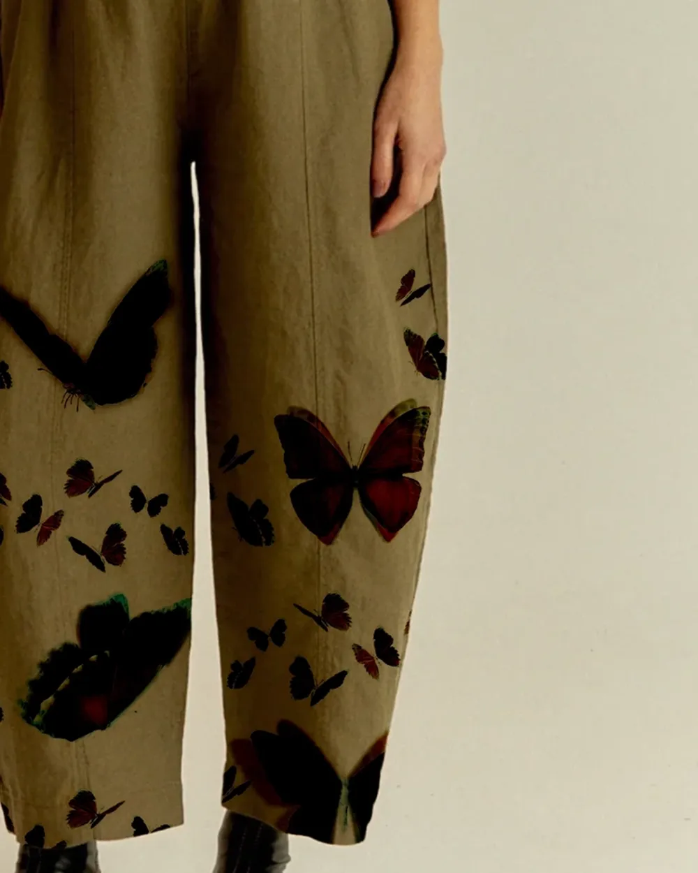 KHAKI LINEN TROUSERS
