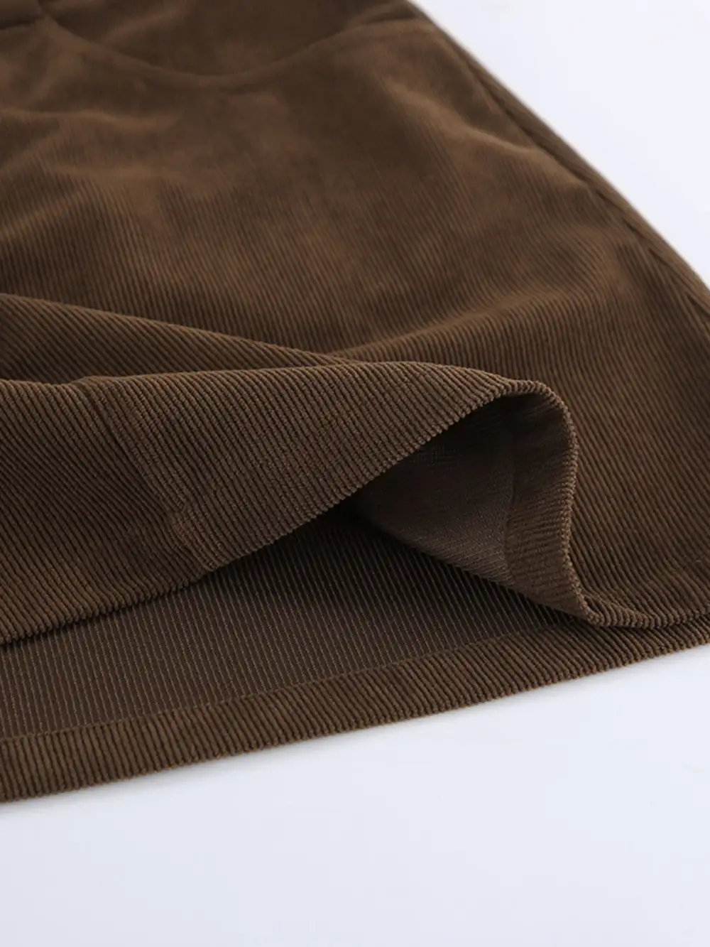 Fine Line Pocket Detail Skirt