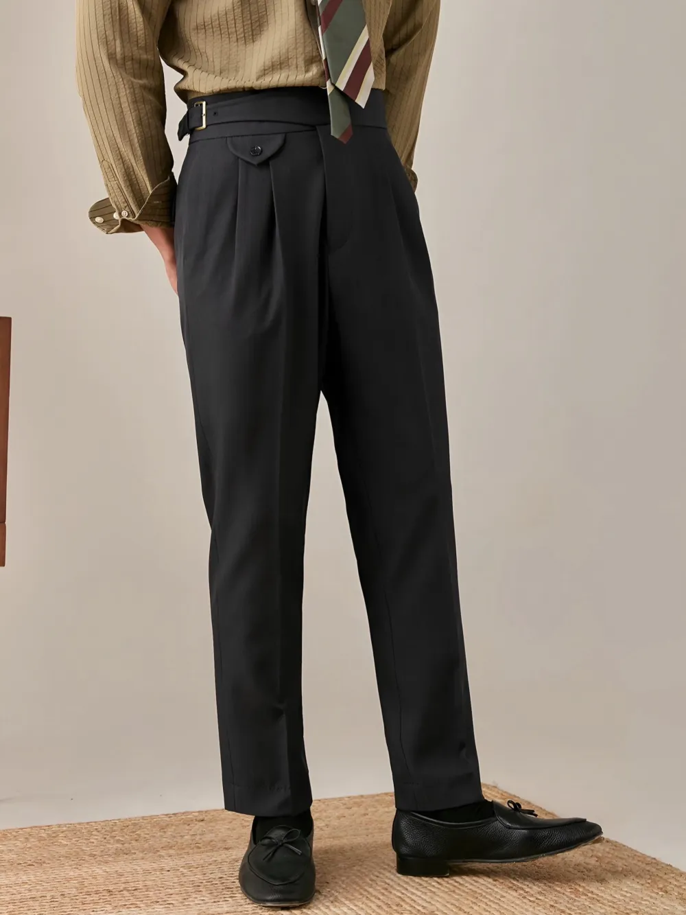 Clean Buckle Waist Trousers