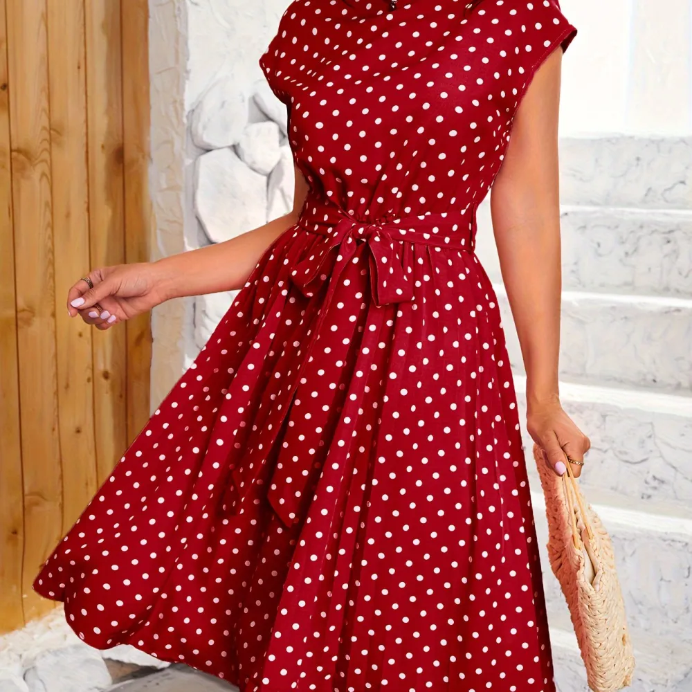 Polka Dot Pleated Dress: Spring Style (Casual, Short Sleeves)