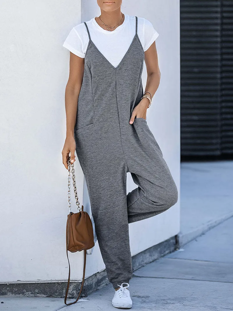 Knitted V-neck strap pocket jumpsuit