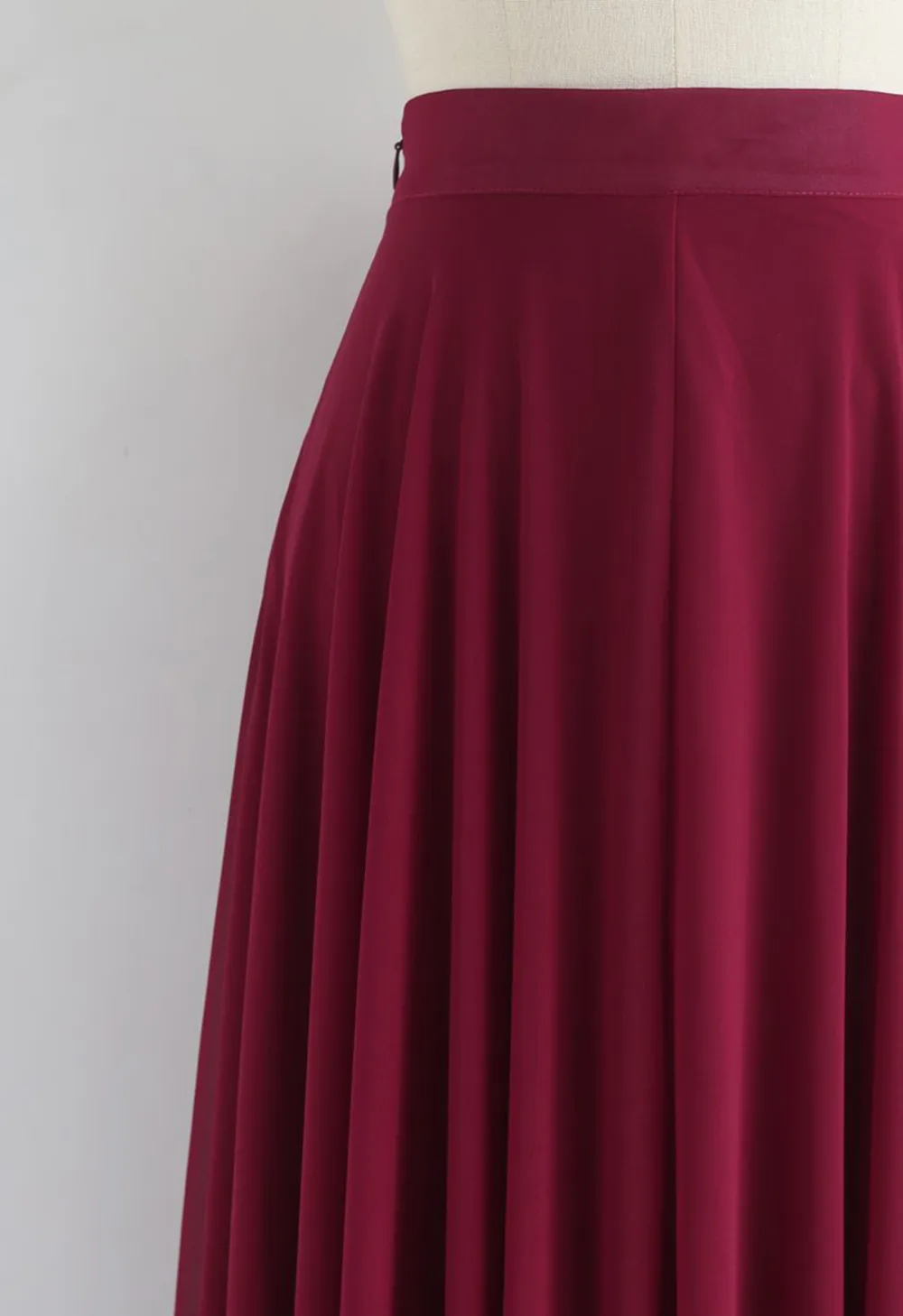 TIMELESS FAVORITE CHIFFON MAXI SKIRT IN WINE