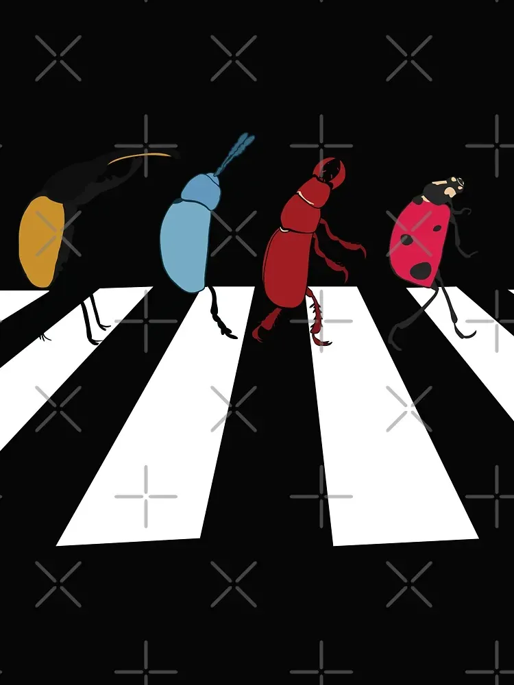 Beetle Print Women's Short Sleeved T-Shirt