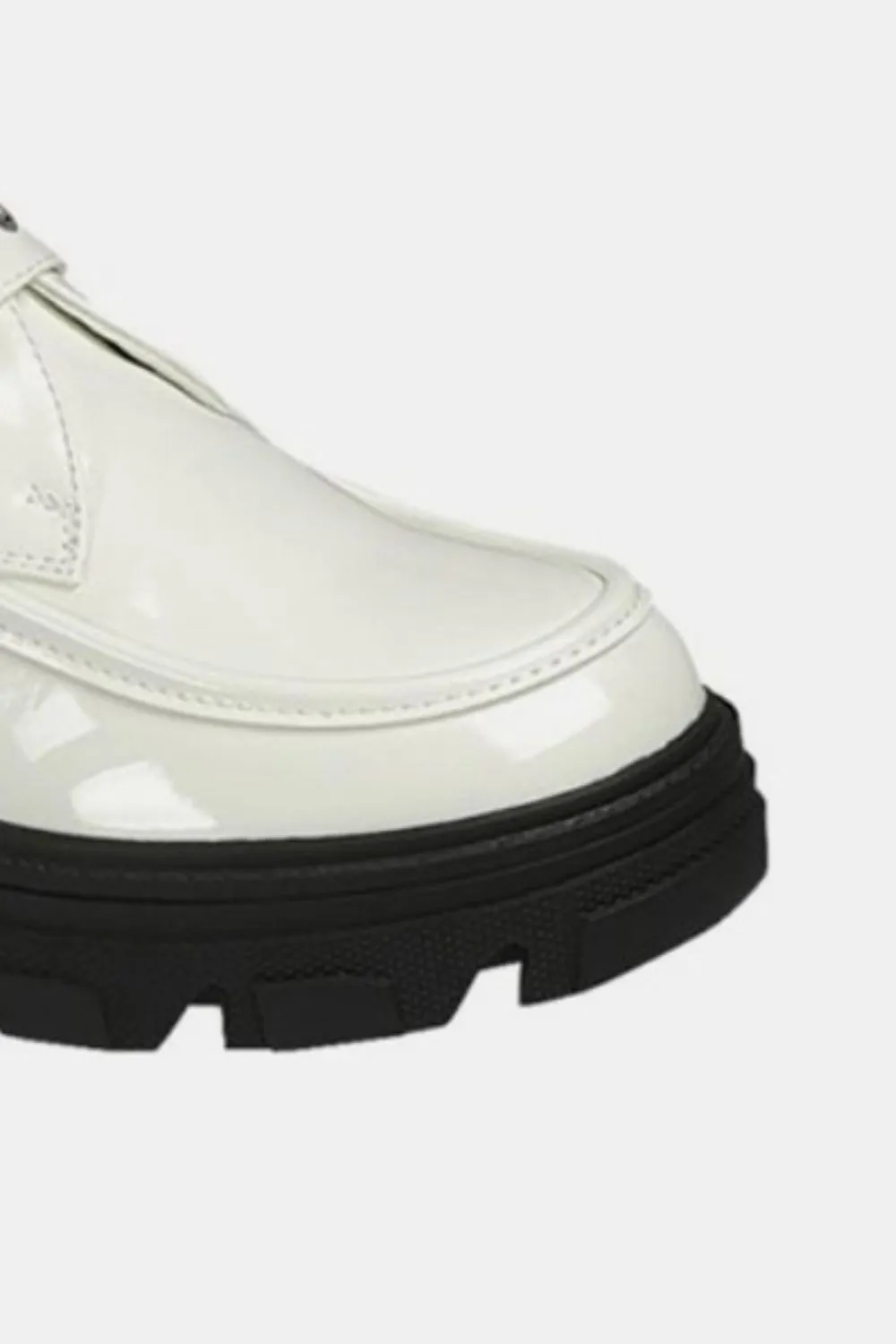 Easygoing Platform Buckle Loafers