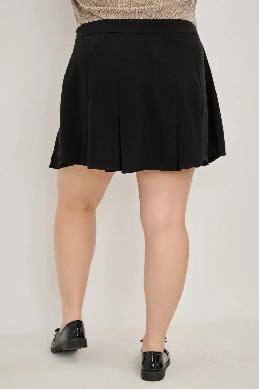 Loose Fitted Pleated Blazer Skirt