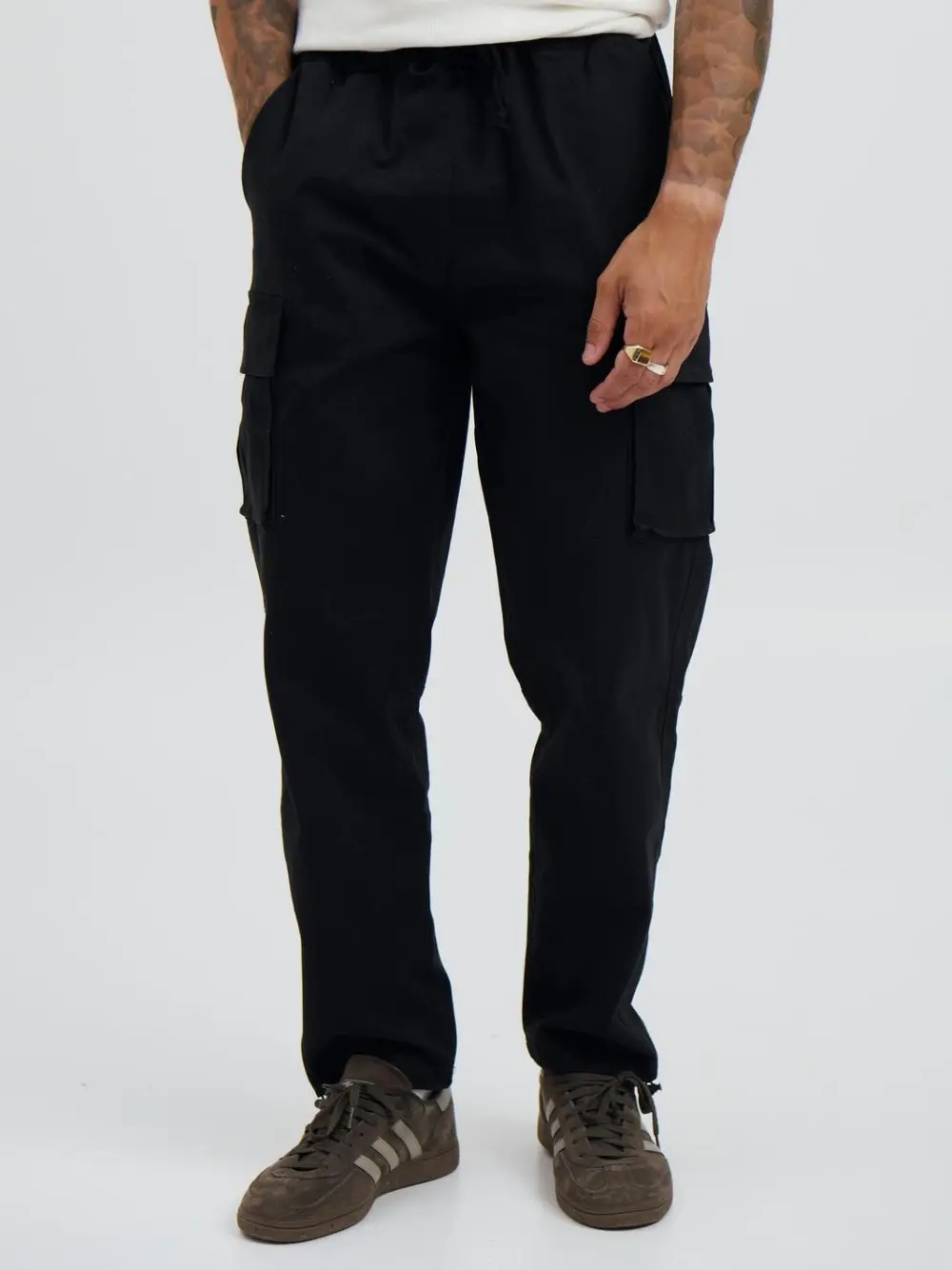 Simple And soft Daily Slim Black Pant