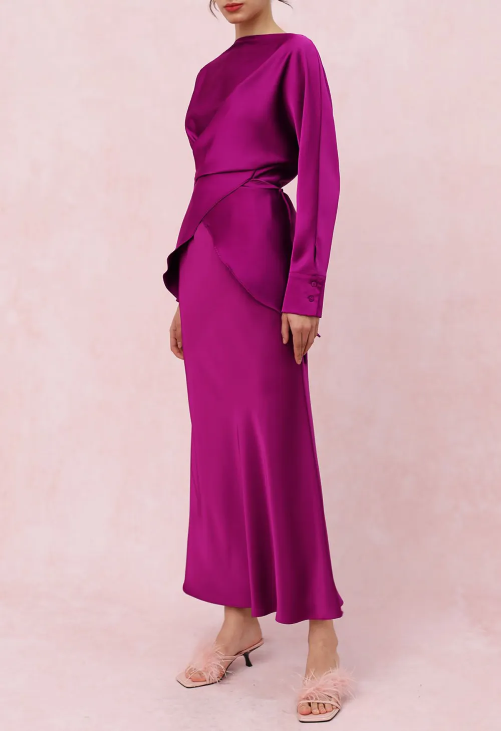 SATIN FINISH MERMAID MAXI SKIRT IN MAGENTA