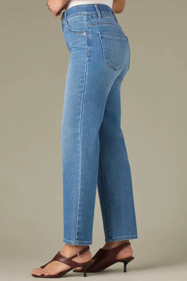 Clean Look Petite High Rise Cropped Bootcut Jeans