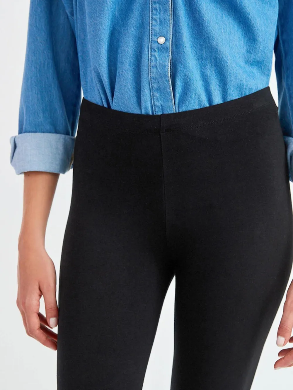 Short Form Fitted Skinny Pants