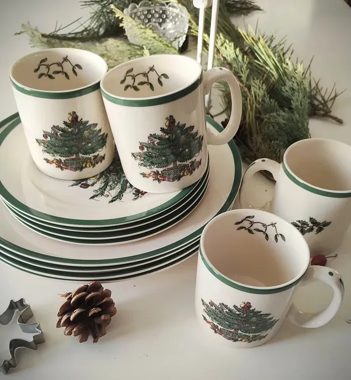 12 Piece Christmas Tree Ceramic Tableware Coffee Set