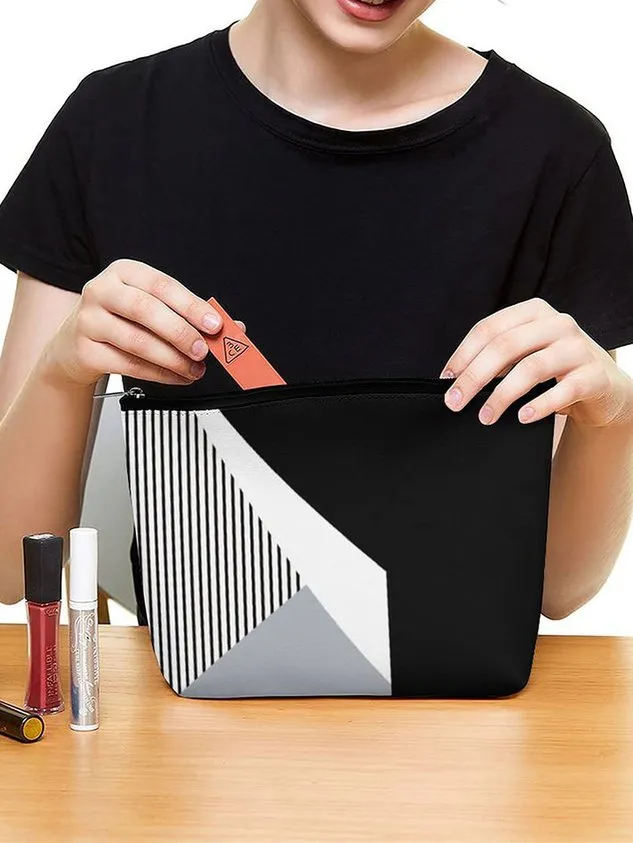 Women's Geometric Contrast Pattern PU Material Cosmetic Bag