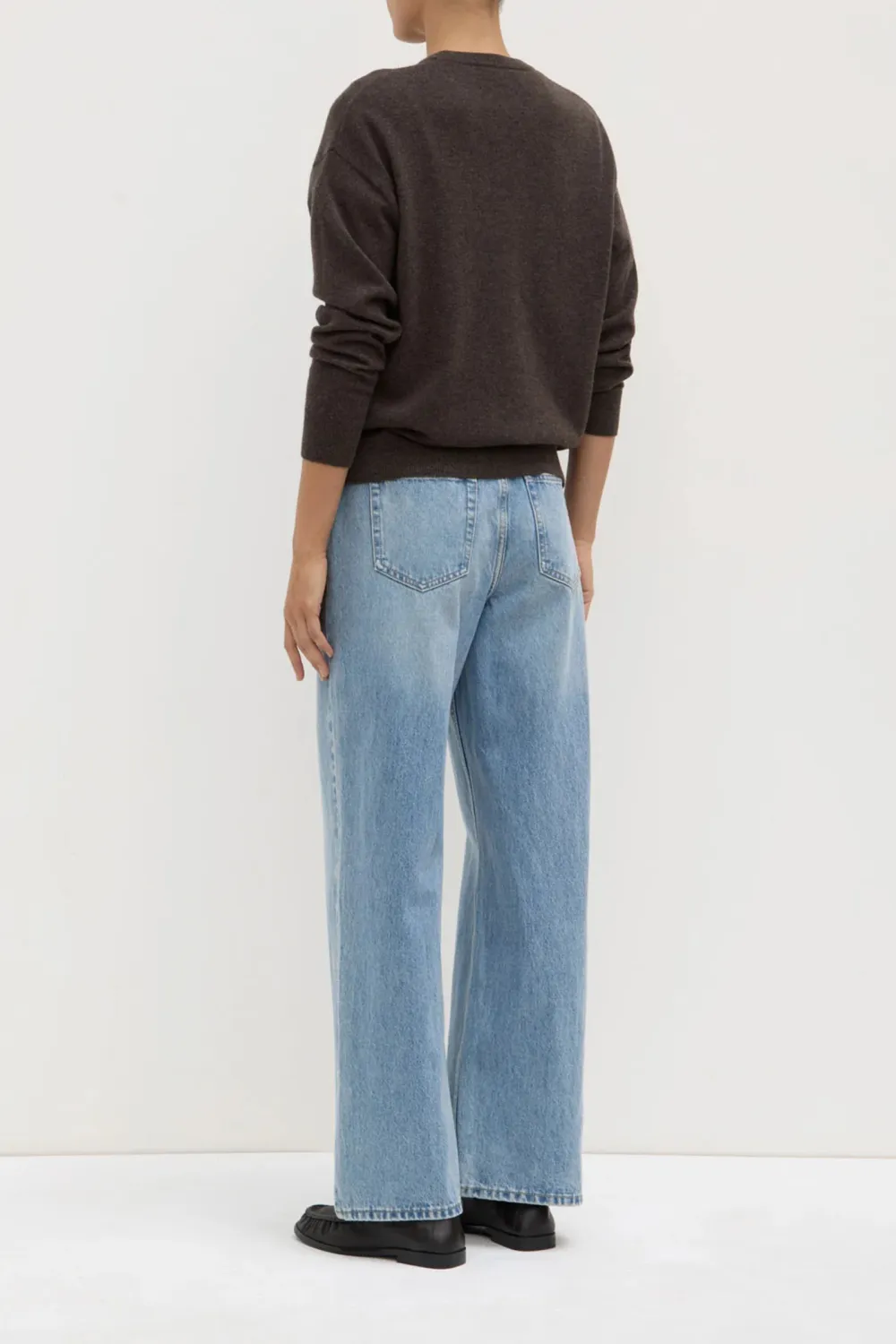 Ribbed Mouth Loose Sweater