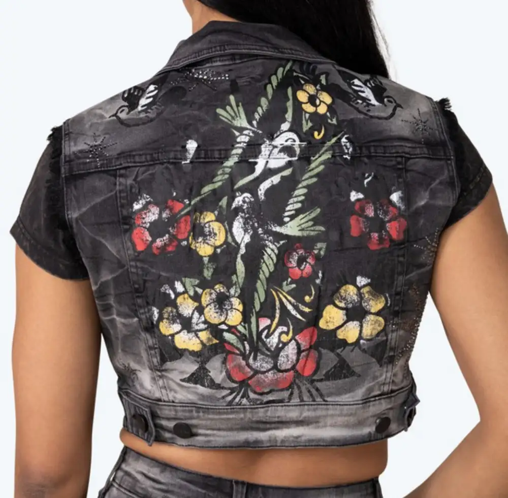 Everyday Graphic Rhinestone Women's Shorts Set