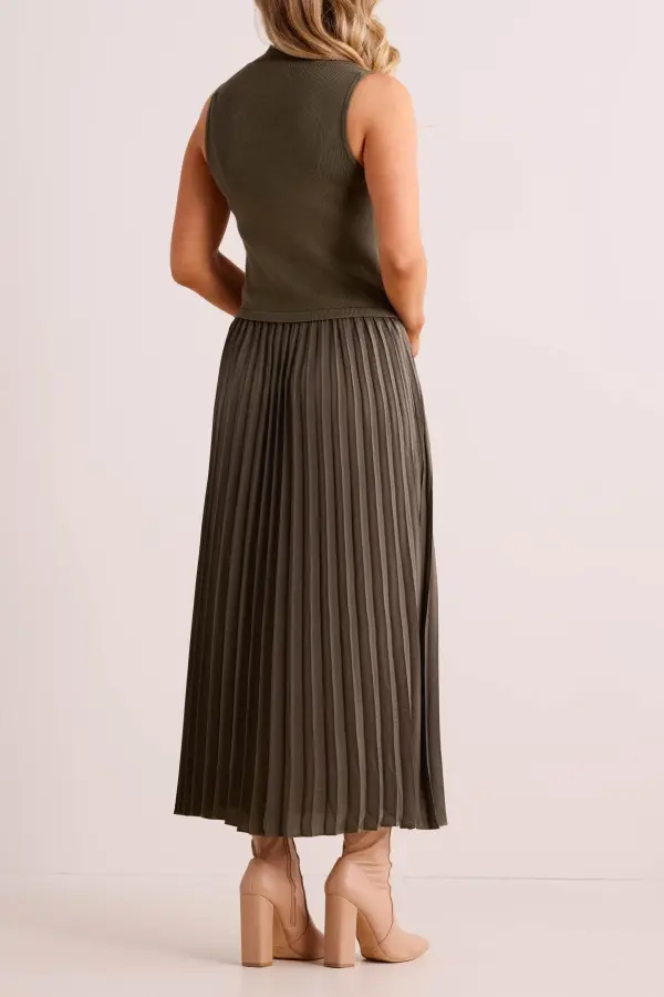 Olive Sleeveless Pleated Dress