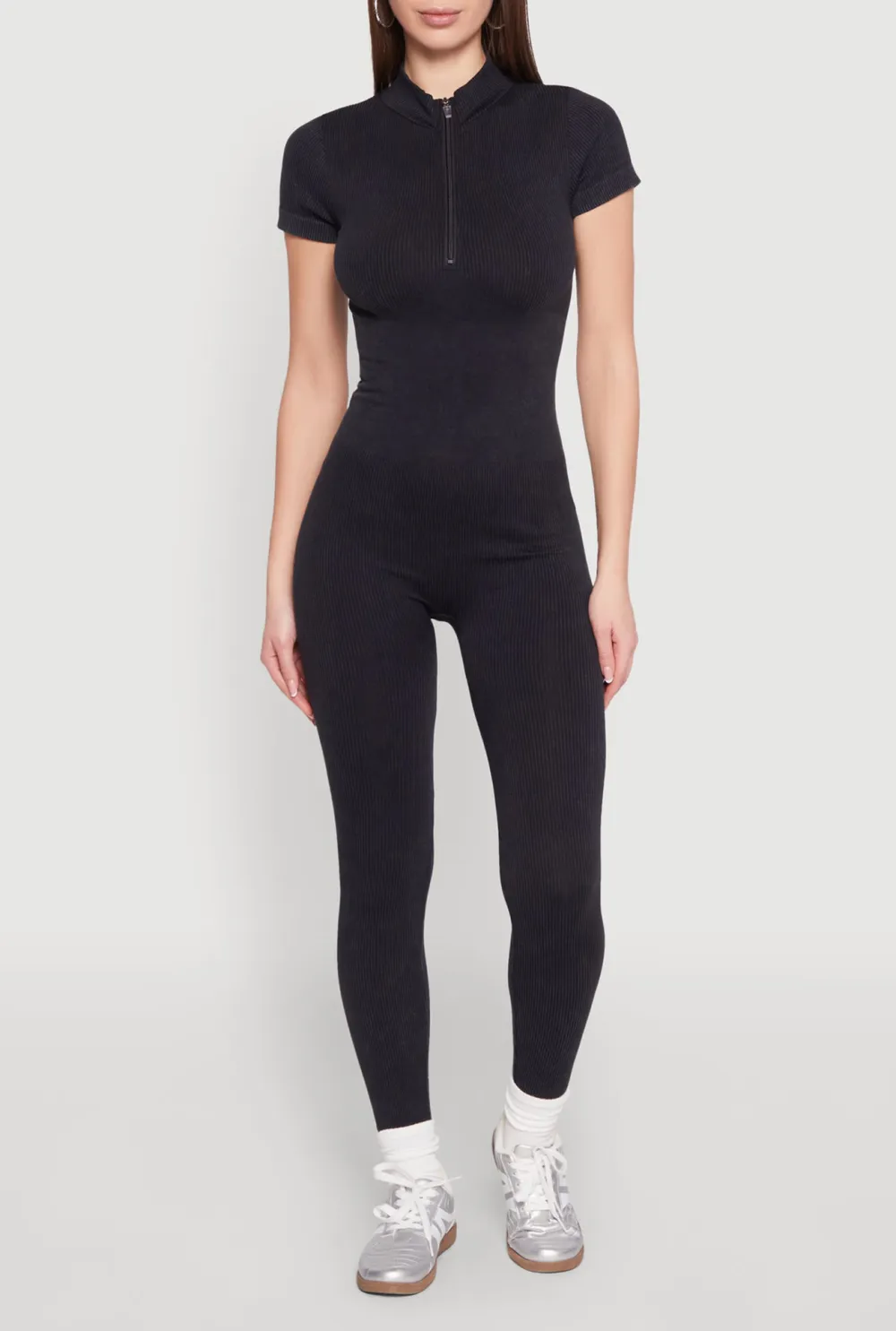 Small Stand Collar Short Sleeved Jumpsuit