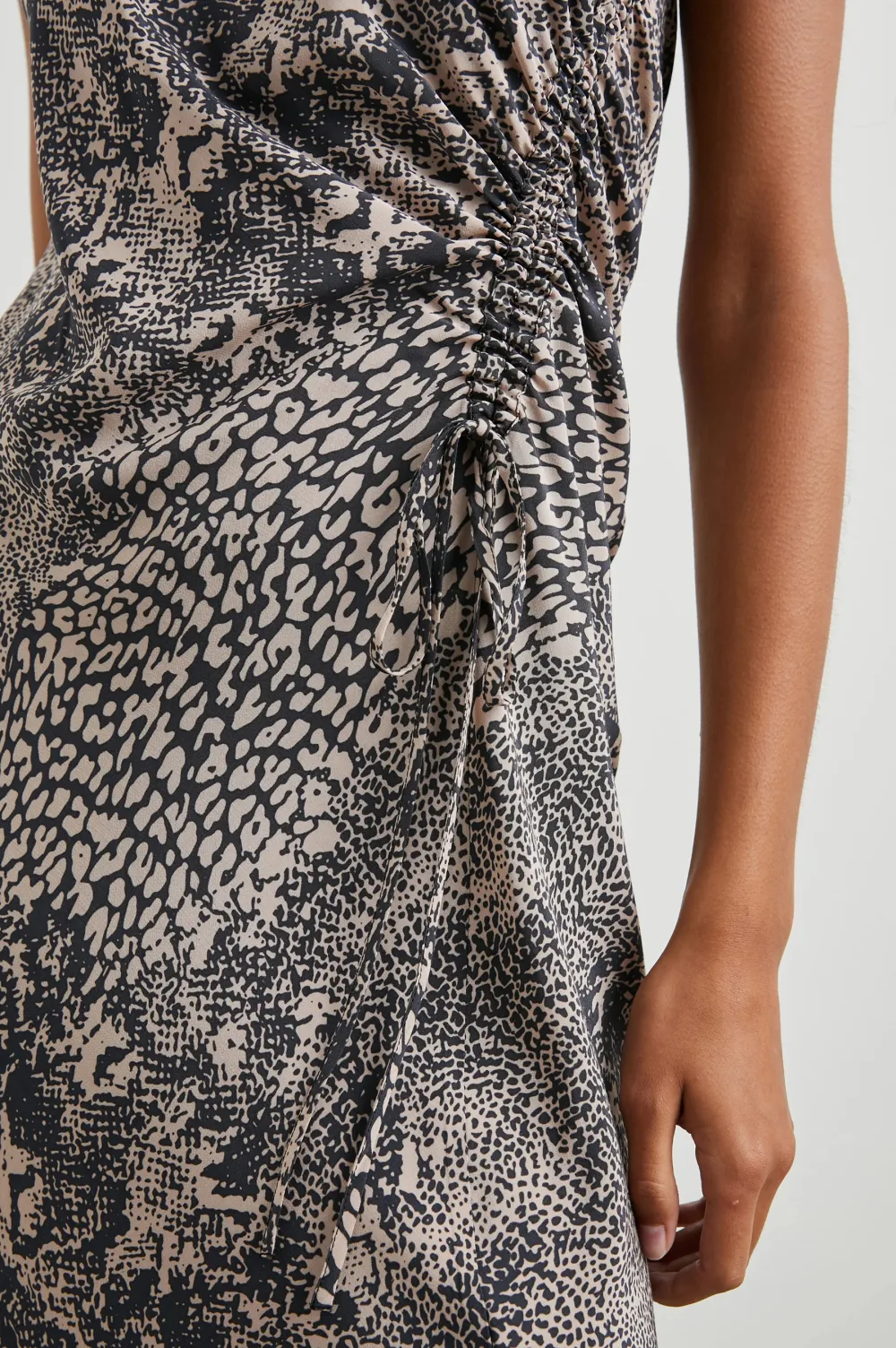 A Pleated Color-Block Dress With An Asymmetrical Side Waist Design