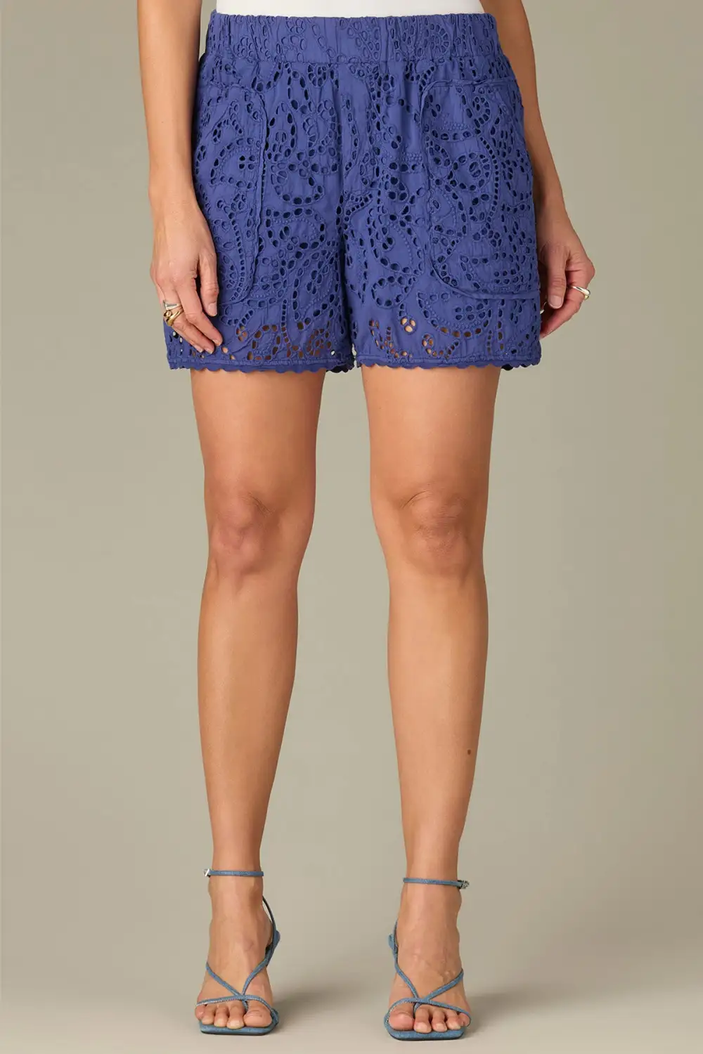 Patch Pocket Eyelet Glider Shorts Scallop Trim