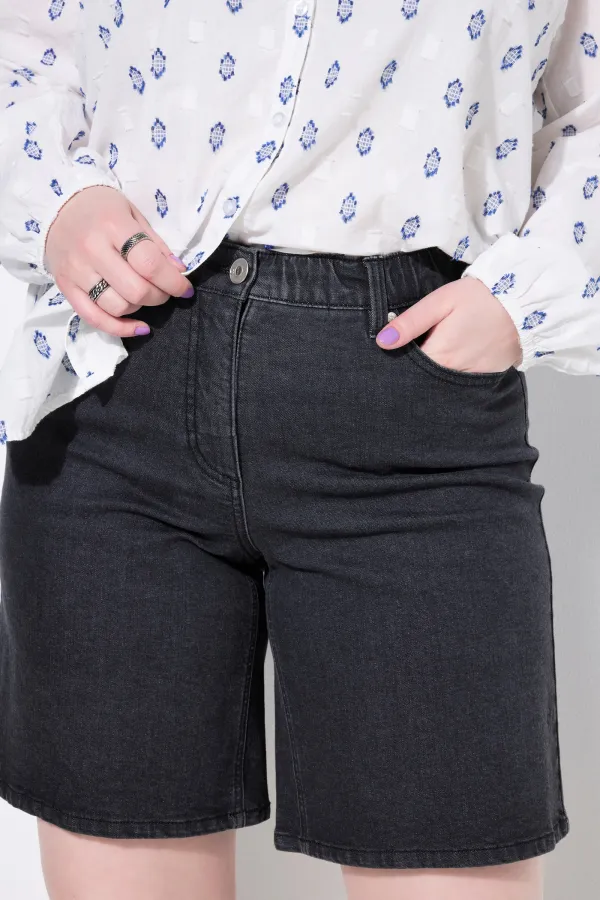 Zipper Denim Shorts
